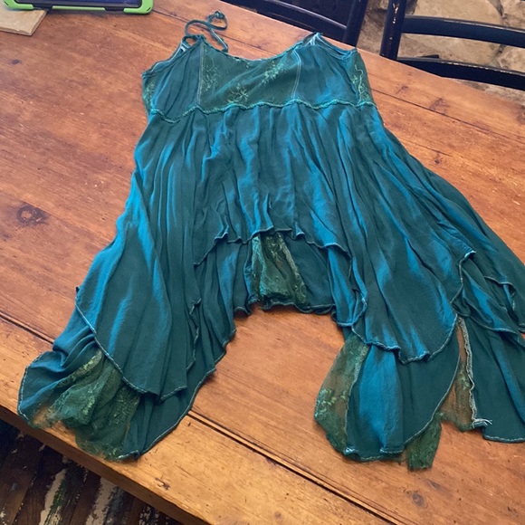 Custom one of a kind emerald and lime pieced lace slip - Picture 9 of 12